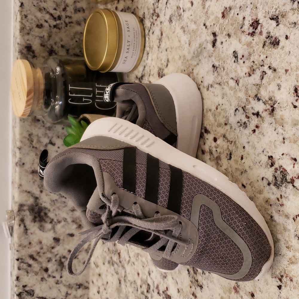 ADIDAS Size 9T Sneakers Grey